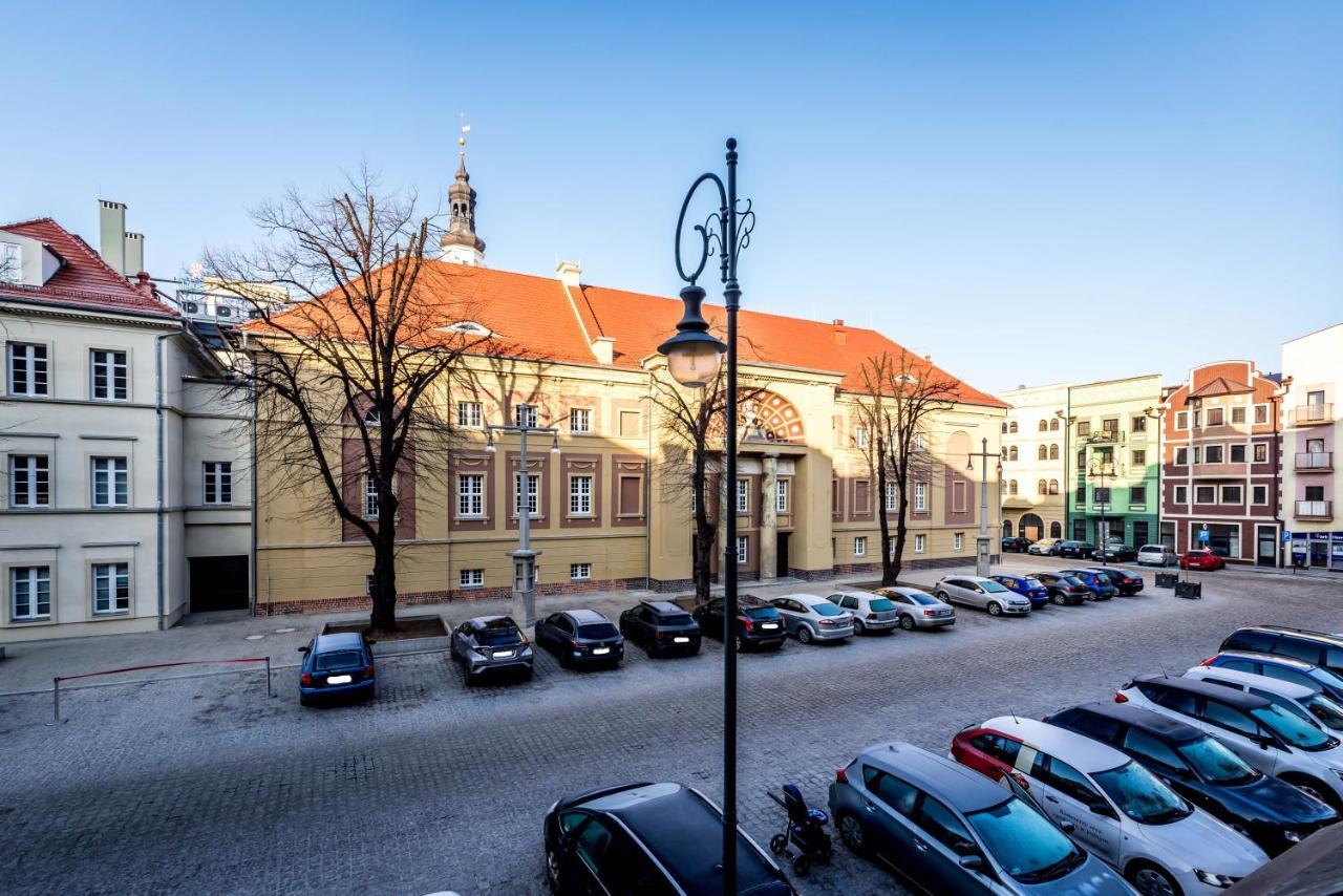 Theatre Apartment - Apartament Przy Rynku W Glogowie Экстерьер фото